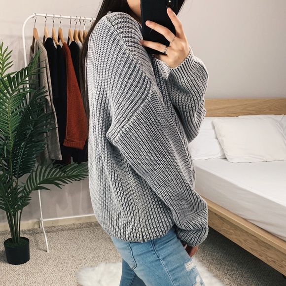 🆕 Charcoal Gray Vintage Washed Sweater - Picture 3 of 6